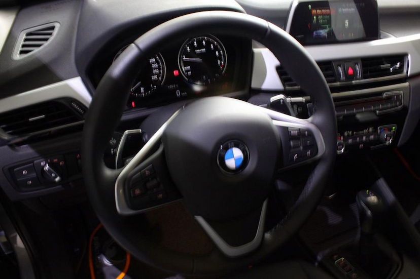 Foto do veículo BMW  X1 20I GP 2019 45 KM 229.000,00