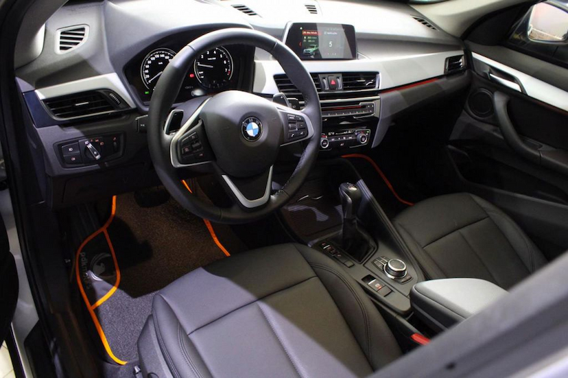 Foto do veículo BMW  X1 20I GP 2019 45 KM 229.000,00