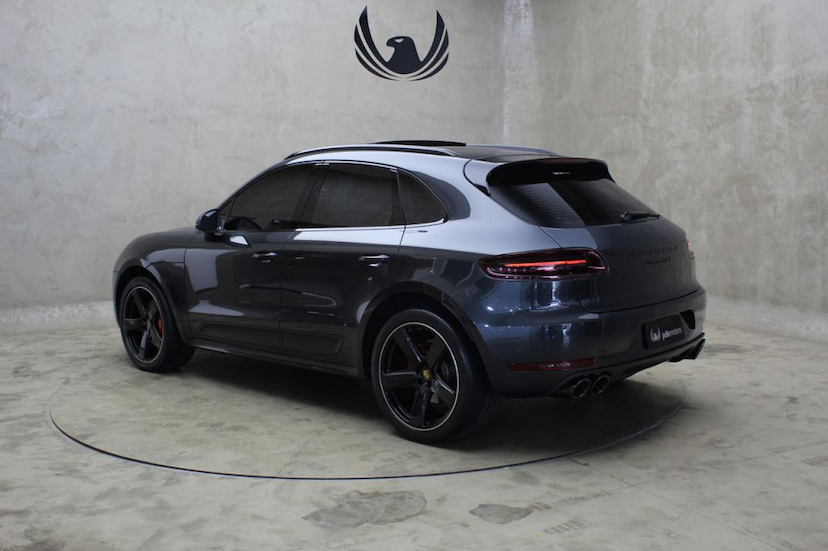 Foto do veículo PORSCHE  MACAN GTS 2017 17.008 KM 360.000,00