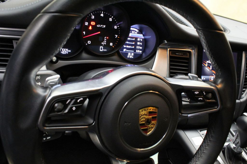 Foto do veículo PORSCHE  MACAN GTS 2017 17.008 KM 360.000,00