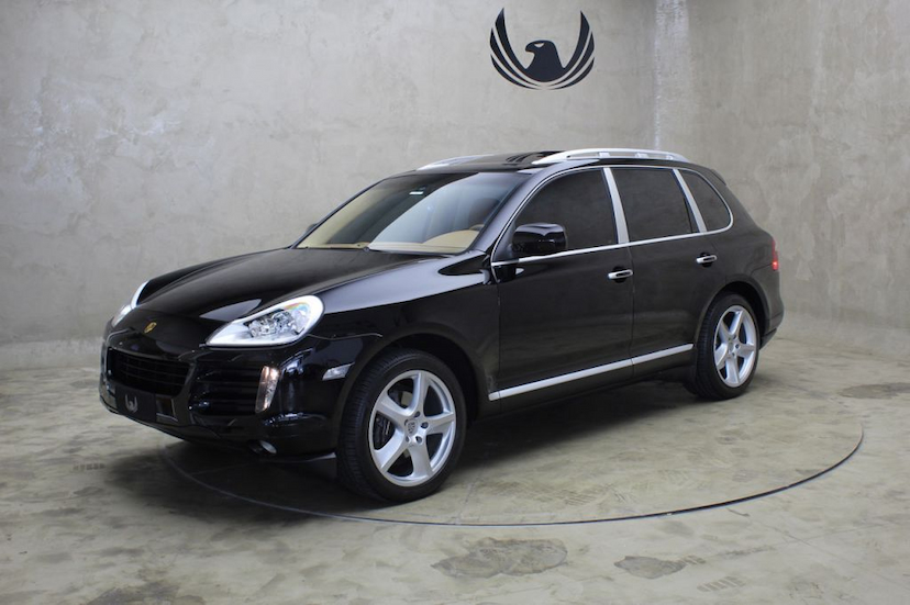 Foto do veículo PORSCHE  CAYENNE PREMIUM V6 2009 30.993 KM 89.000,00