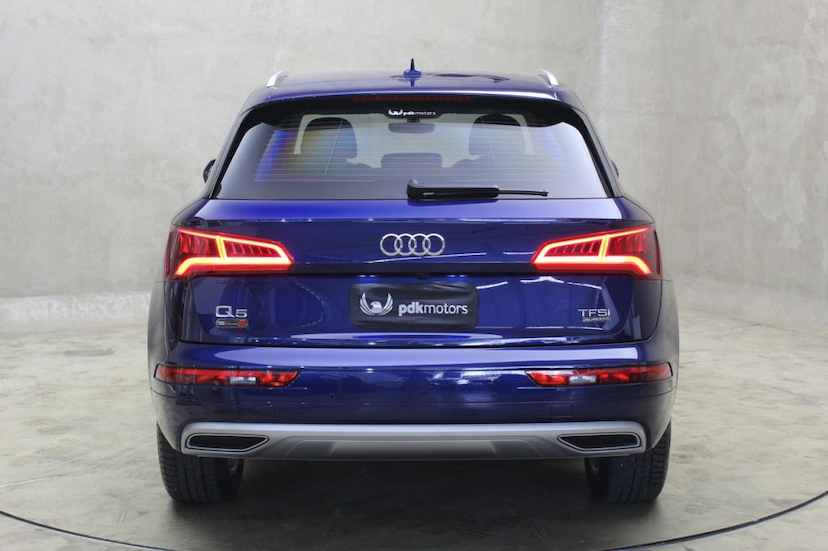 Foto do veículo AUDI  Q5 SECURITY 2018 5.703 KM 259.000,00