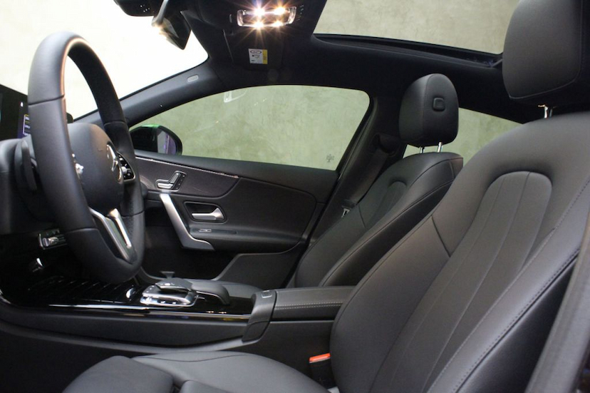 Foto do veículo MERCEDES-BENZ  A250 VISION 2019 9.538 KM 190.000,00