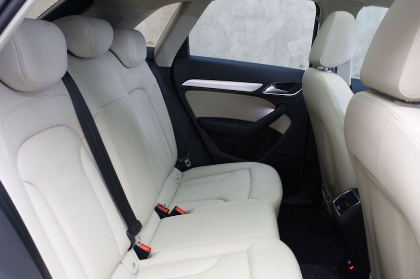 Foto do veículo AUDI  Q3 1.4 AMBITION 2017 25.075 KM 113.000,00
