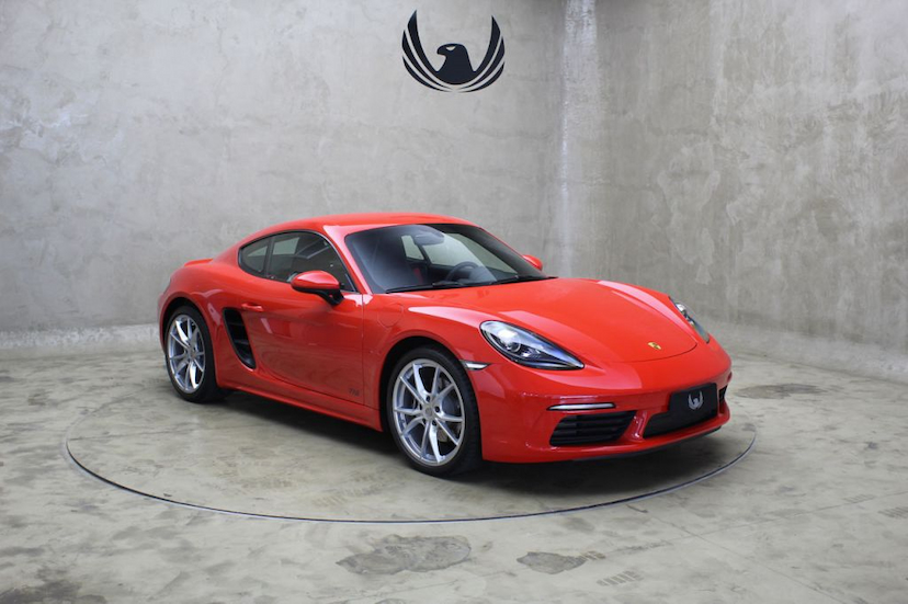 Foto do veículo PORSCHE  718 CAYMAN 2019 3.500 KM 365.000,00
