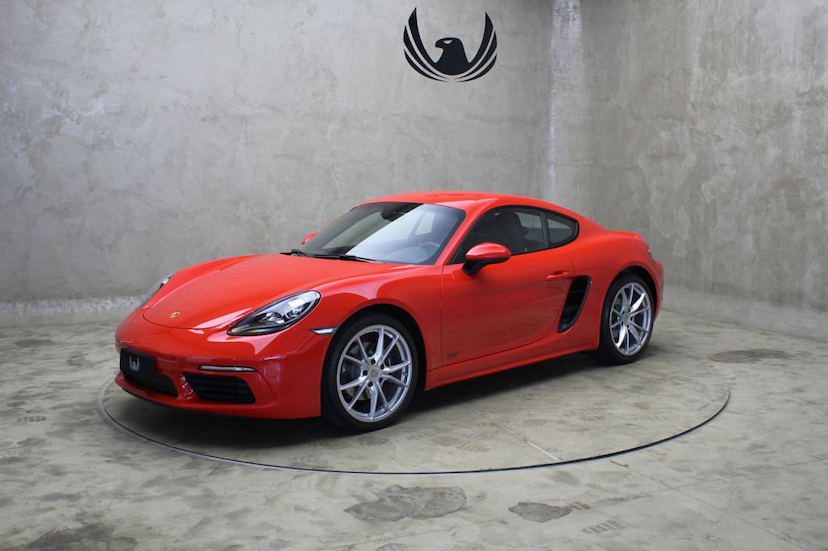 Foto do veículo PORSCHE  718 CAYMAN 2019 3.500 KM 365.000,00