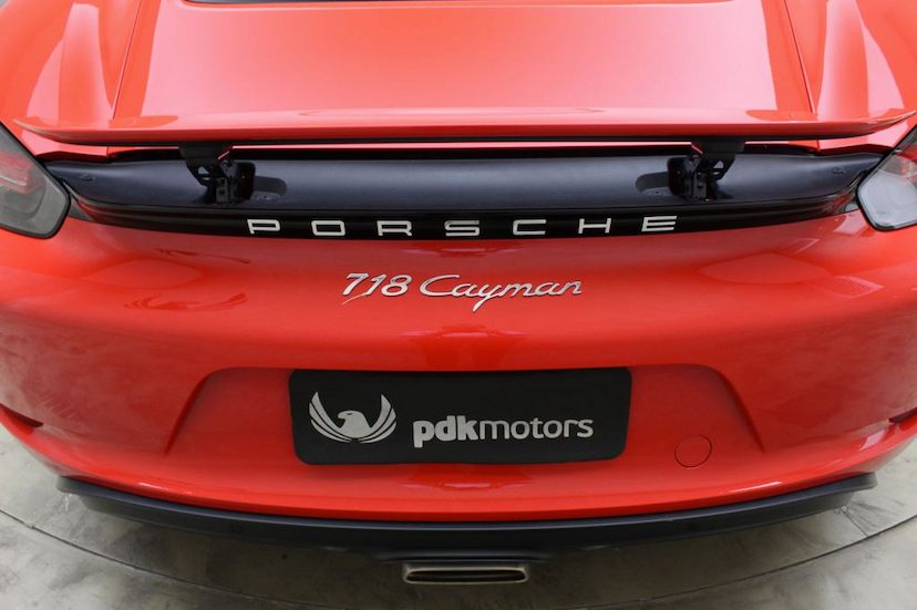 Foto do veículo PORSCHE  718 CAYMAN 2019 3.500 KM 365.000,00