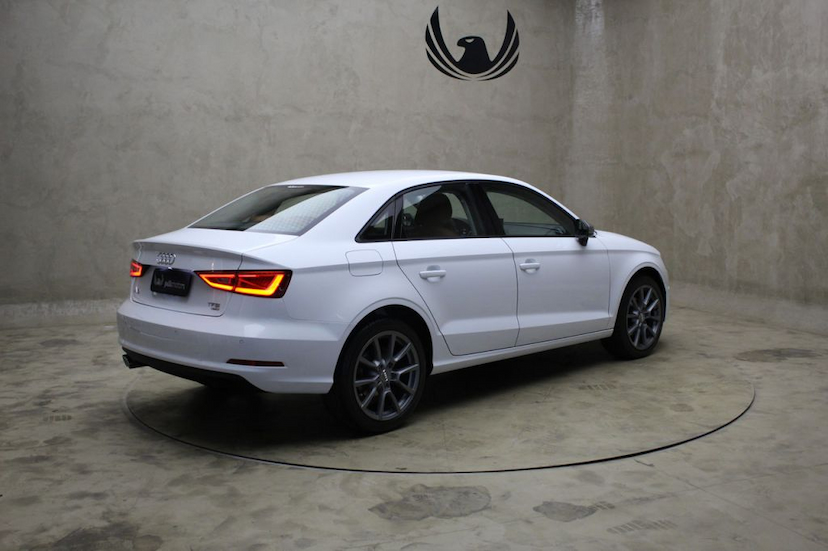 Foto do veículo AUDI  A3 SEDAN AMBIENTE 2016 67.350 KM 72.000,00