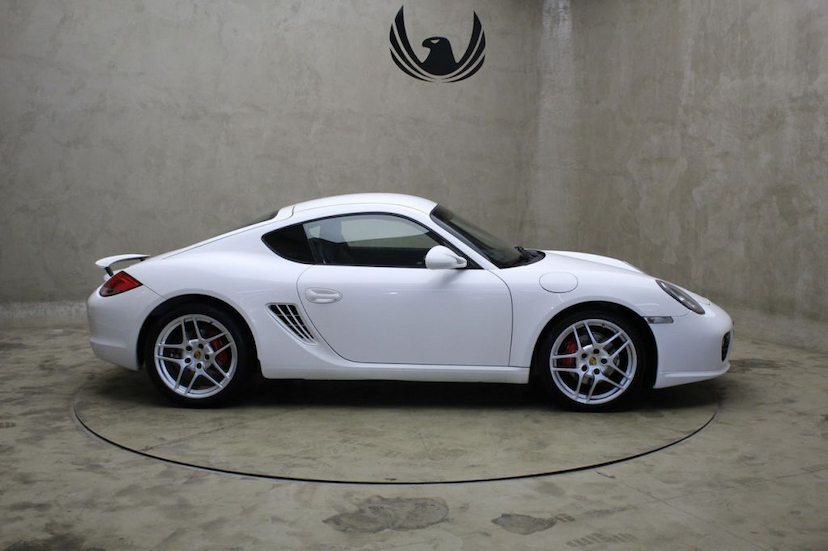 Foto do veículo PORSCHE  CAYMAN S 2011 71.565 KM 189.000,00