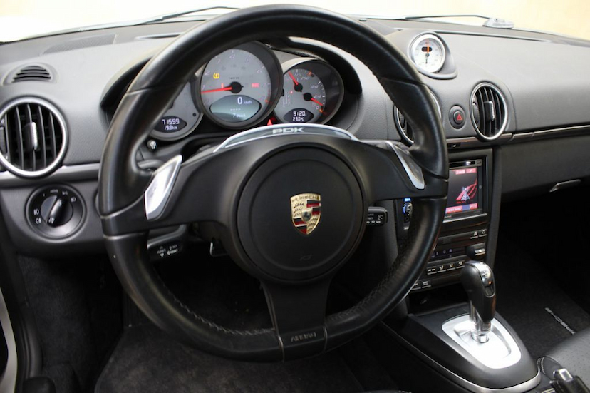 Foto do veículo PORSCHE  CAYMAN S 2011 71.565 KM 189.000,00