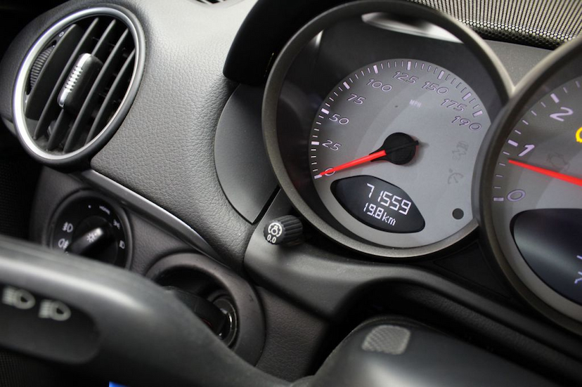 Foto do veículo PORSCHE  CAYMAN S 2011 71.565 KM 189.000,00