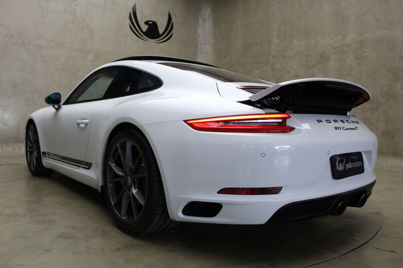 Foto do veículo PORSCHE  911 CARRERA T 2018 5.265 KM 519.000,00