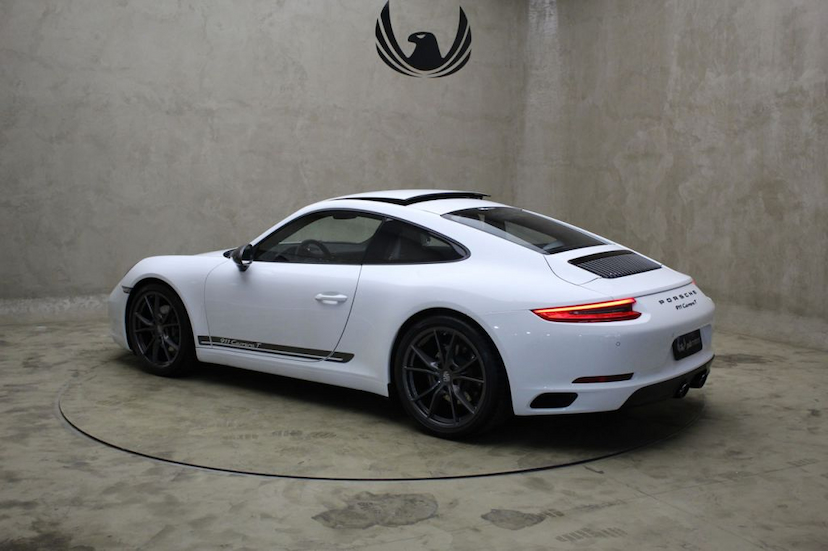 Foto do veículo PORSCHE  911 CARRERA T 2018 5.265 KM 519.000,00