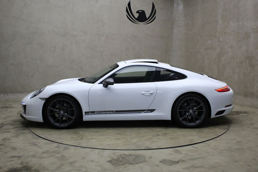 Foto do veículo PORSCHE  911 CARRERA T 2018 5.265 KM 519.000,00