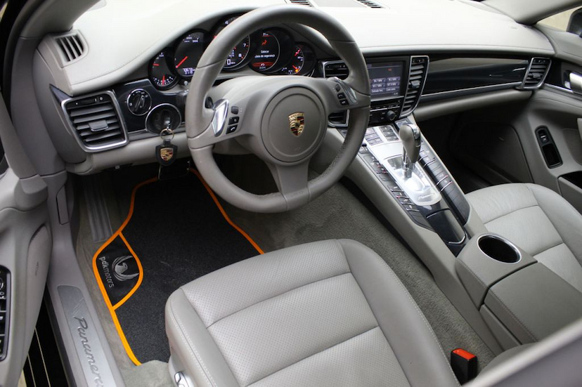 Foto do veículo PORSCHE  PANAMERA 2012 70.672 KM 199.000,00