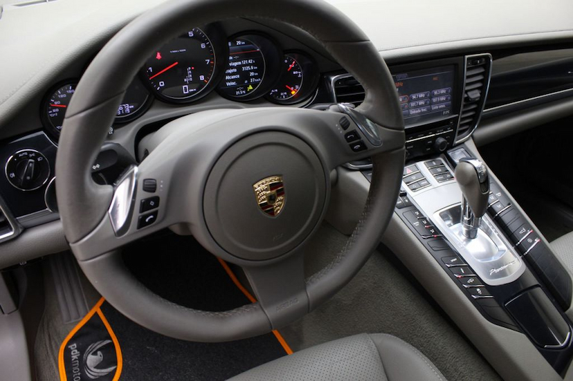 Foto do veículo PORSCHE  PANAMERA 2012 70.672 KM 199.000,00