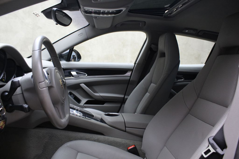 Foto do veículo PORSCHE  PANAMERA 2012 70.672 KM 199.000,00