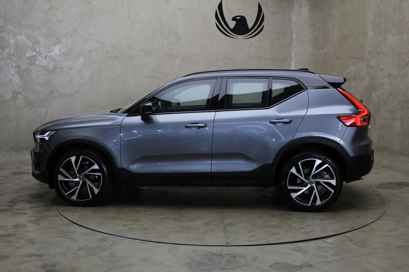 Foto do veículo VOLVO XC40 T5 R-DESIGN 2019 10.142 KM 265.000,00