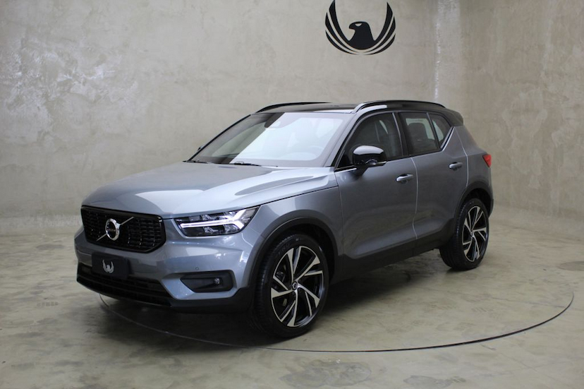 Foto do veículo VOLVO XC40 T5 R-DESIGN 2019 10.142 KM 265.000,00