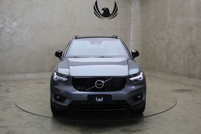 Foto do veículo VOLVO XC40 T5 R-DESIGN 2019 10.142 KM 265.000,00
