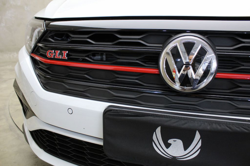 Foto do veículo VOLKSWAGEN  JETTA GLI 2019 1.042 KM 199.000,00
