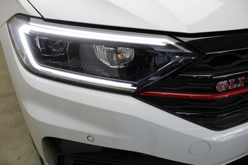 Foto do veículo VOLKSWAGEN  JETTA GLI 2019 1.042 KM 199.000,00