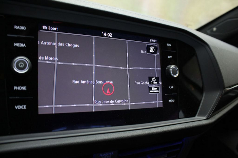 Foto do veículo VOLKSWAGEN  JETTA GLI 2019 1.042 KM 199.000,00