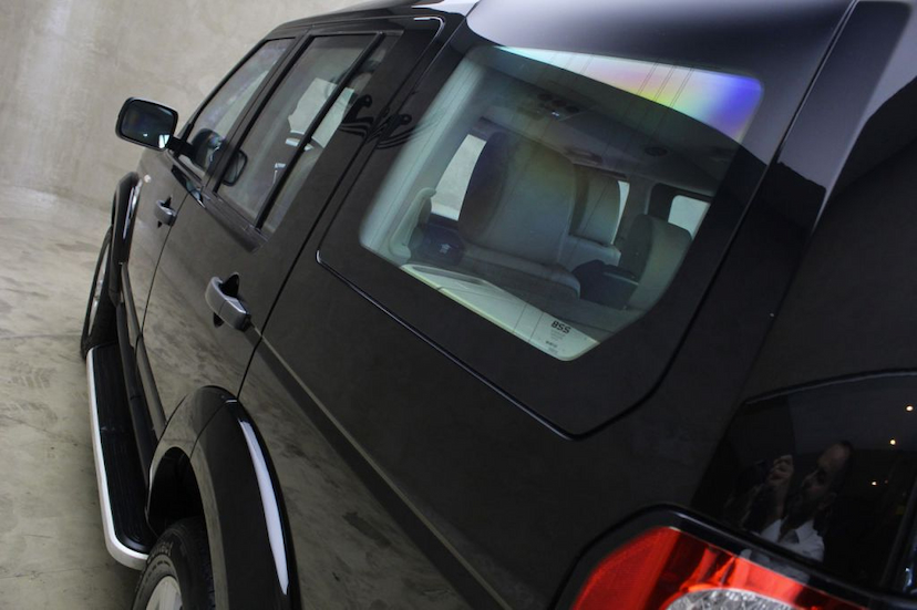 Foto do veículo LAND ROVER  DISCOVERY 4 SE SDV6 2013 56.900 KM 145.000,00