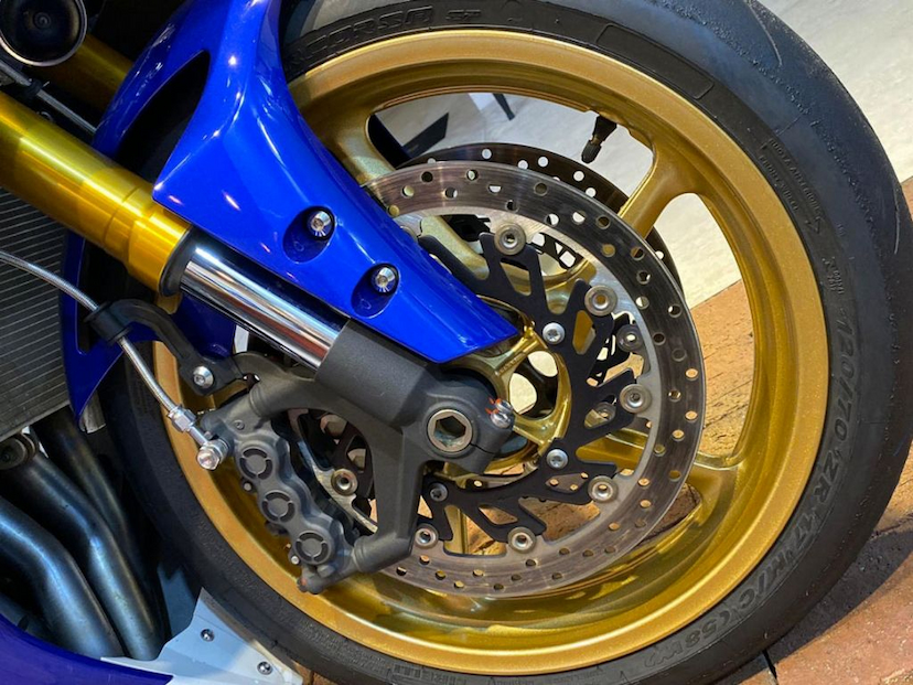 Foto do veículo YAMAHA  YZF-R1 2013 3.880 KM 39.000,00