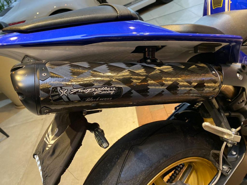 Foto do veículo YAMAHA  YZF-R1 2013 3.880 KM 39.000,00