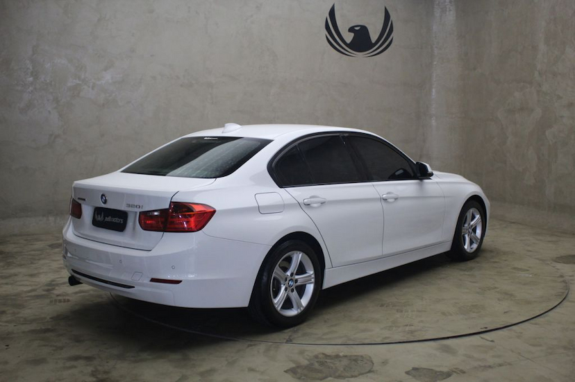 Foto do veículo BMW  320I SPORT ACTIVEFLEX 2015 46.143 KM 79.000,00