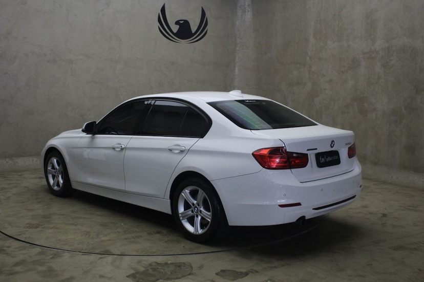 Foto do veículo BMW  320I SPORT ACTIVEFLEX 2015 46.143 KM 79.000,00