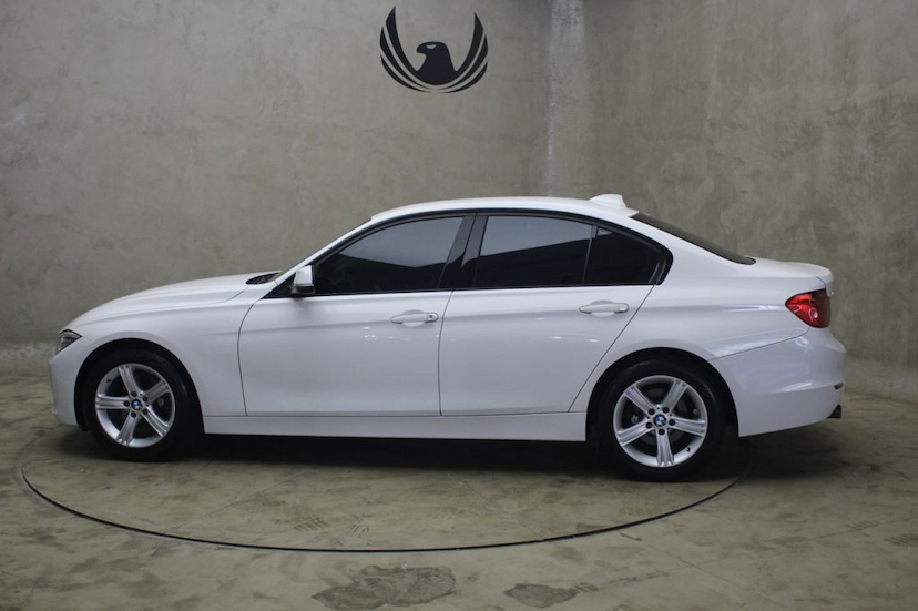 Foto do veículo BMW  320I SPORT ACTIVEFLEX 2015 46.143 KM 79.000,00