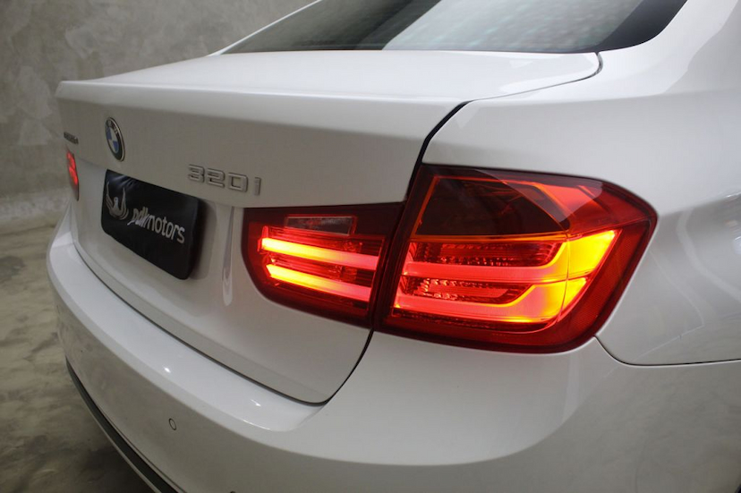 Foto do veículo BMW  320I SPORT ACTIVEFLEX 2015 46.143 KM 79.000,00
