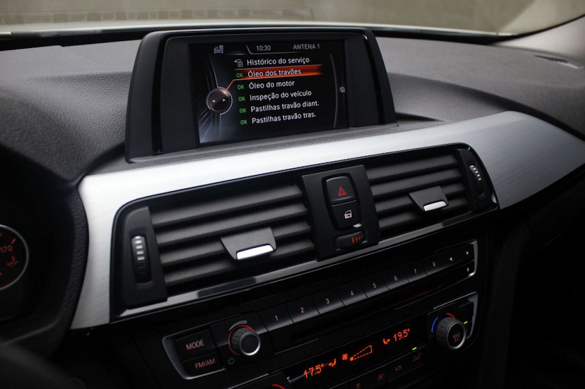 Foto do veículo BMW  320I SPORT ACTIVEFLEX 2015 46.143 KM 79.000,00