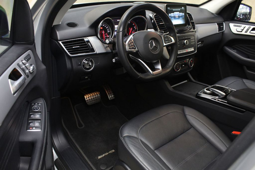 Foto do veículo MERCEDES-BENZ  GLE 350D 2016 57.915 KM 289.000,00