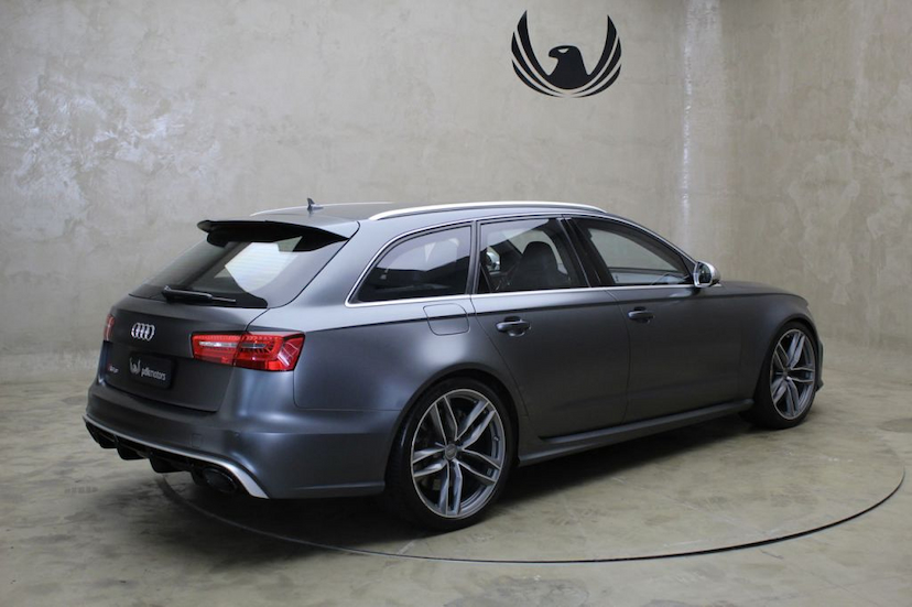 Foto do veículo AUDI RS6 AVANT QUATTRO 2014 14.052 KM 369.000,00