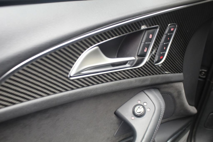 Foto do veículo AUDI RS6 AVANT QUATTRO 2014 14.052 KM 369.000,00