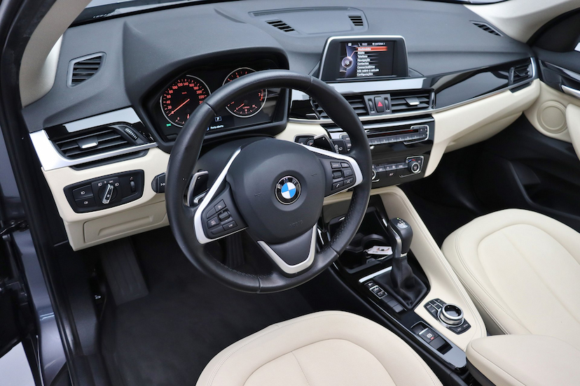 Foto do veículo BMW X1 SDRIVE20I X-LINE 2018 54.500 KM 159.000,00