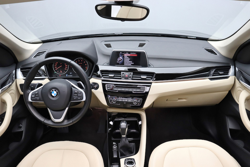 Foto do veículo BMW X1 SDRIVE20I X-LINE 2018 54.500 KM 159.000,00