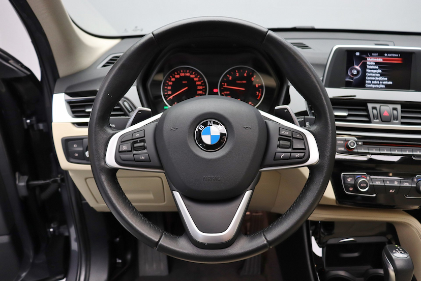 Foto do veículo BMW X1 SDRIVE20I X-LINE 2018 54.500 KM 159.000,00