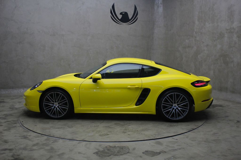 Foto do veículo PORSCHE  718 CAYMAN 2018 7.877 KM 369.000,00