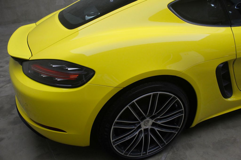 Foto do veículo PORSCHE  718 CAYMAN 2018 7.877 KM 369.000,00