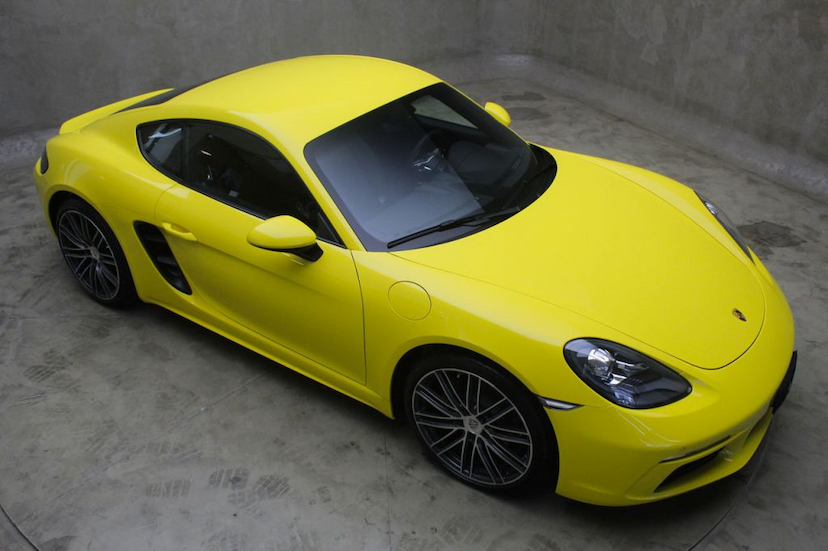 Foto do veículo PORSCHE  718 CAYMAN 2018 7.877 KM 369.000,00