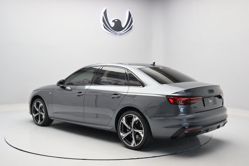 Foto do veículo AUDI A4 S-LINE 2022 8.050 KM 255.000,00