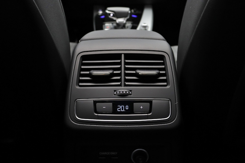 Foto do veículo AUDI A4 S-LINE 2022 8.050 KM 255.000,00