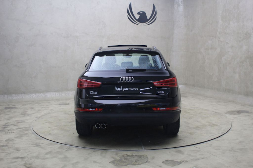 Foto do veículo AUDI  Q3 1.4 AMBIENTE PLUS 2017 30.353 KM 109.000,00