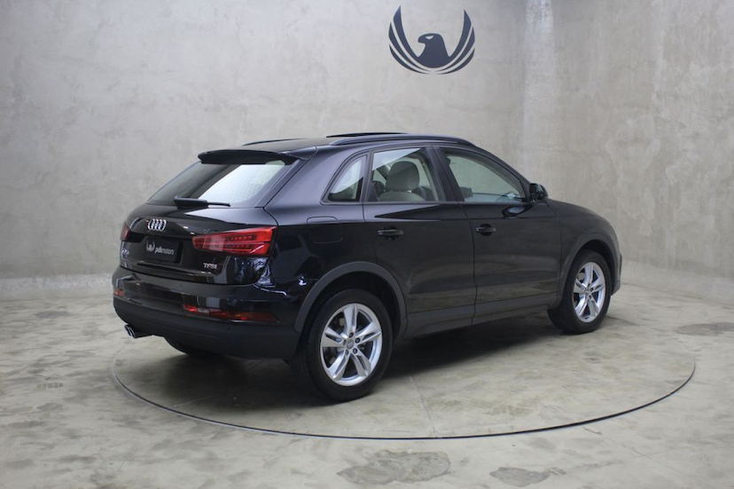Foto do veículo AUDI  Q3 1.4 AMBIENTE PLUS 2017 30.353 KM 109.000,00