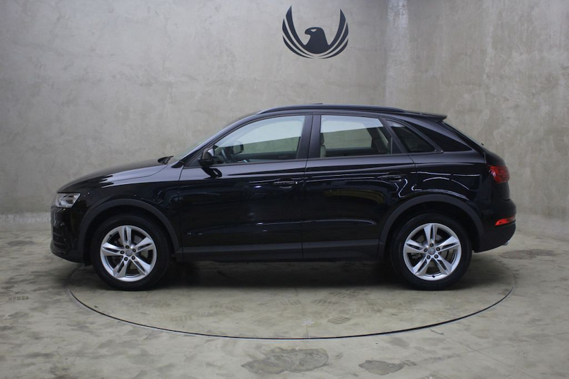 Foto do veículo AUDI  Q3 1.4 AMBIENTE PLUS 2017 30.353 KM 109.000,00