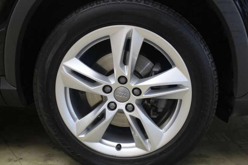Foto do veículo AUDI  Q3 1.4 AMBIENTE PLUS 2017 30.353 KM 109.000,00